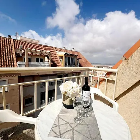 Holiday Apartment * Τορεβιέχα