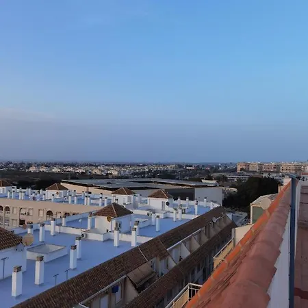 Holiday Apartment アパート